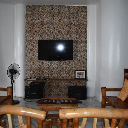 Seaside Traveler'S Inn By Camiguin Island Home Catarman  エクステリア 写真